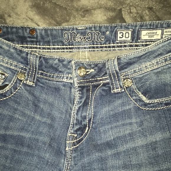 Size 30 Miss Me Jeans - Picture 3 of 5